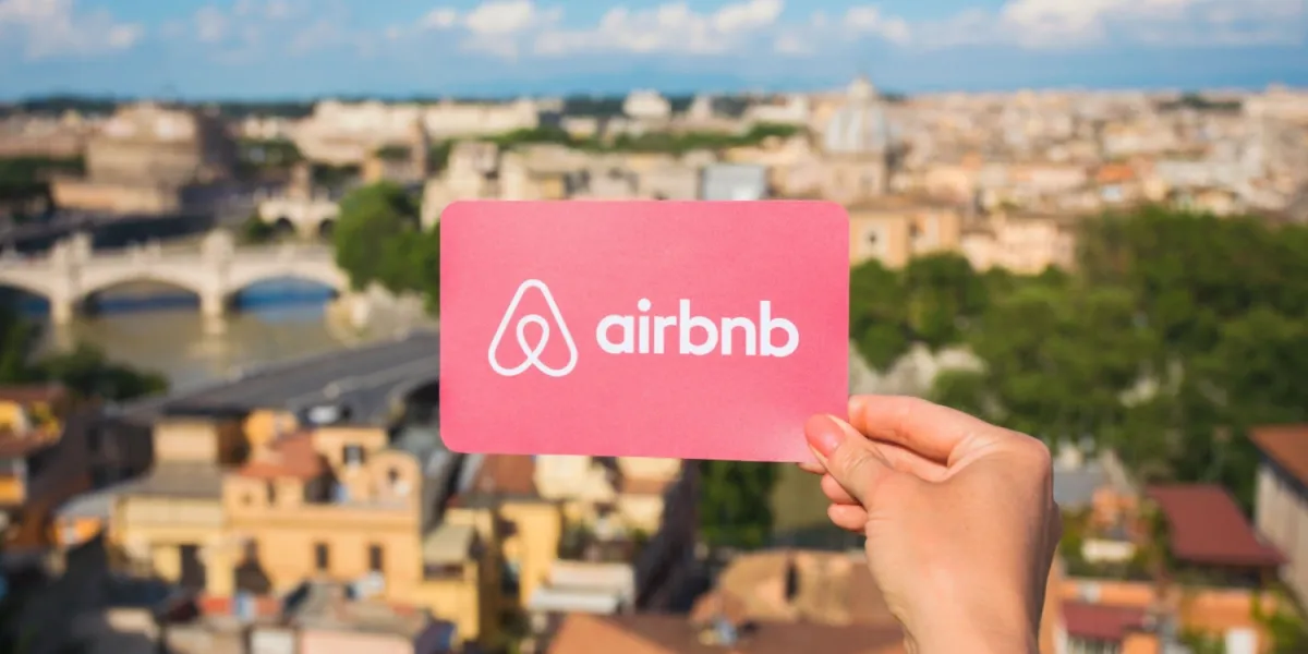 Who are the Airbnb Founders?